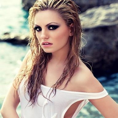 Alexandra Stan photo 9