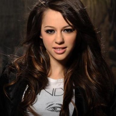 Alexandria Nicole Moore photo 9