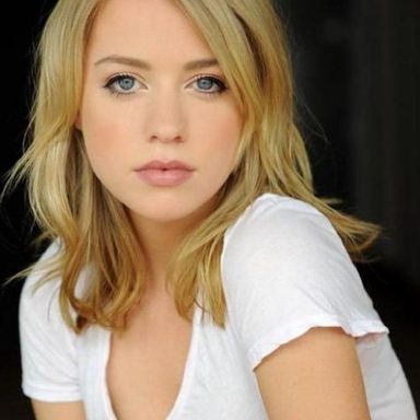 Alexz Johnson photo 9