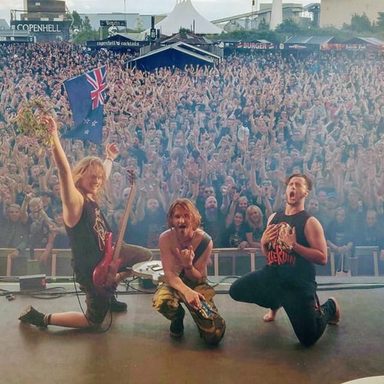 Alien Weaponry photo 9