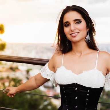 Aline Abreu photo 23