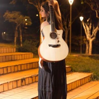 Aline Abreu photo 14