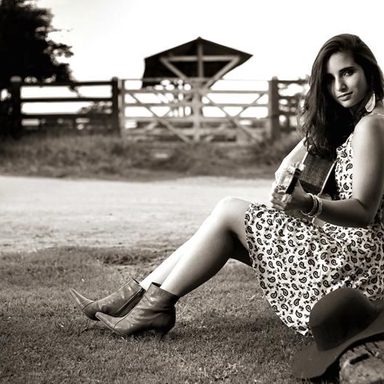 Aline Abreu photo 30