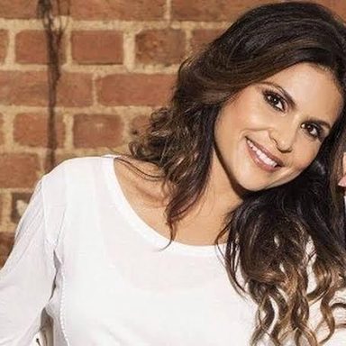 Aline Barros photo 42