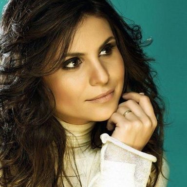 Aline Barros photo 56