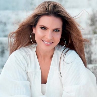 Aline Barros photo 28