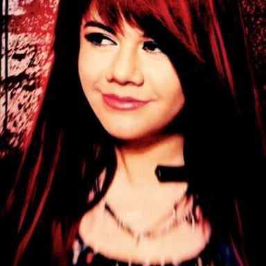 Allison Iraheta photo 15