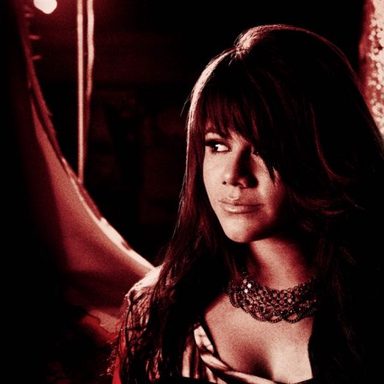 Allison Iraheta photo 19