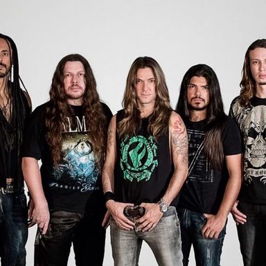 Almah photo 9