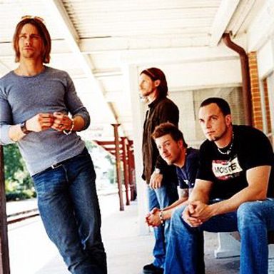 Alter Bridge photo 23