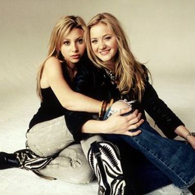 Aly & AJ photo 28