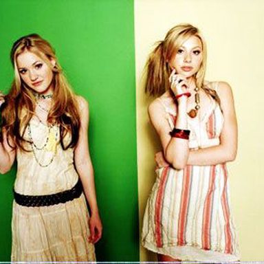 Aly & AJ photo 26