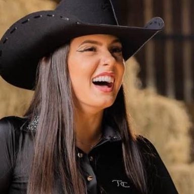 Ana Castela photo 39