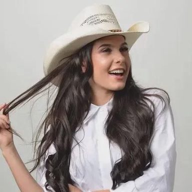 Ana Castela photo 63