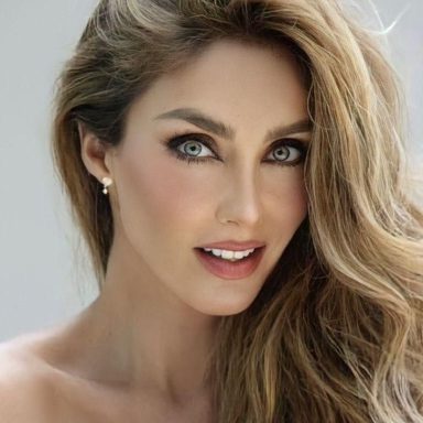 Anahí photo 94