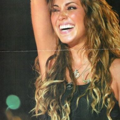 Anahí photo 250
