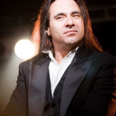 Andre Matos photo 22
