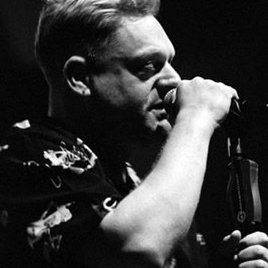 Andy Bell