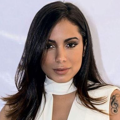 Anitta photo 430