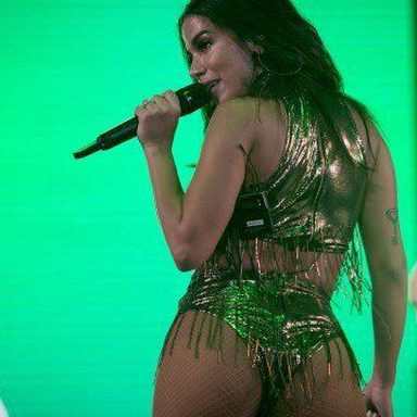 Anitta photo 515