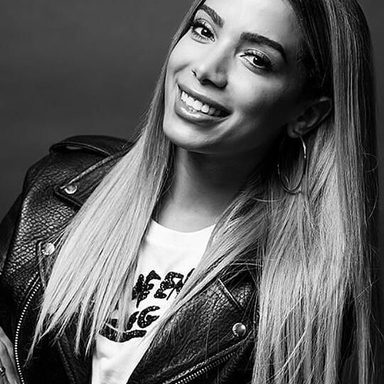 Anitta photo 485