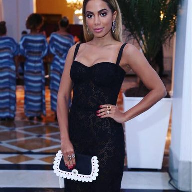 Anitta photo 490