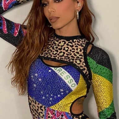 Anitta photo 195