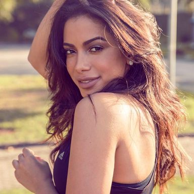 Anitta photo 455