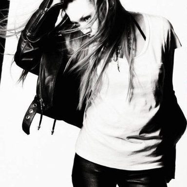Anna Tsuchiya photo 59