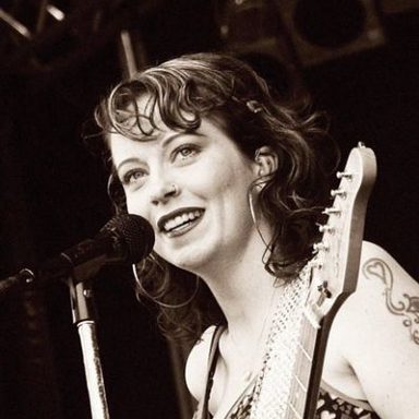 Anneke van Giersbergen photo 11