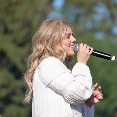 Anne Wilson photo 119