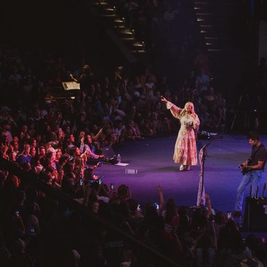 Anne Wilson photo 43