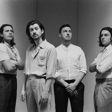 Arctic Monkeys photo 54