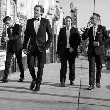 Arctic Monkeys photo 26