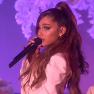 Ariana Grande photo 298