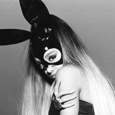 Ariana Grande photo 238