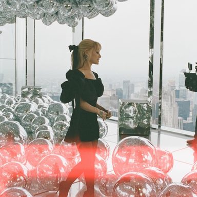 Ariana Grande photo 26