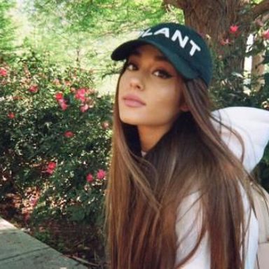 Ariana Grande photo 308