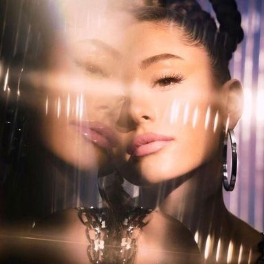 Ariana Grande photo 121