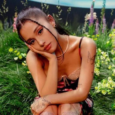 Ariana Grande photo 128