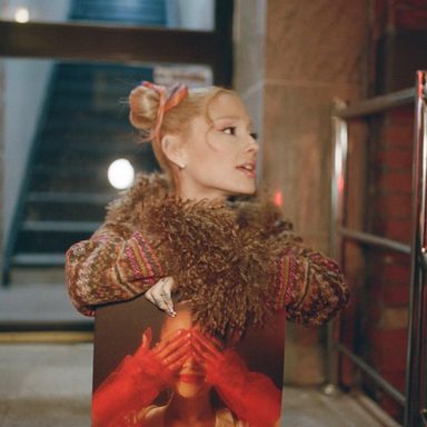 Ariana Grande photo 22