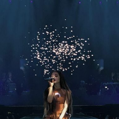 Ariana Grande photo 256