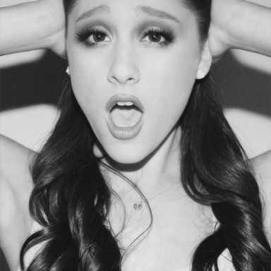 Ariana Grande photo 191