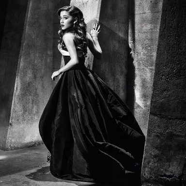 Ariana Grande photo 198