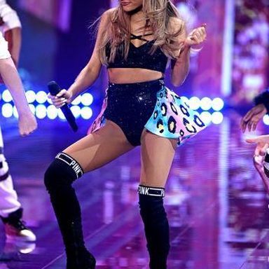 Ariana Grande photo 204