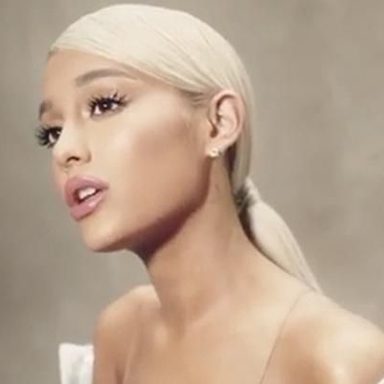 Ariana Grande photo 177