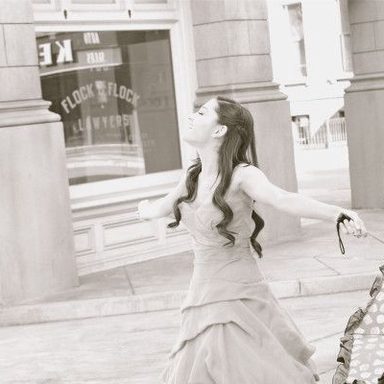 Ariana Grande photo 358