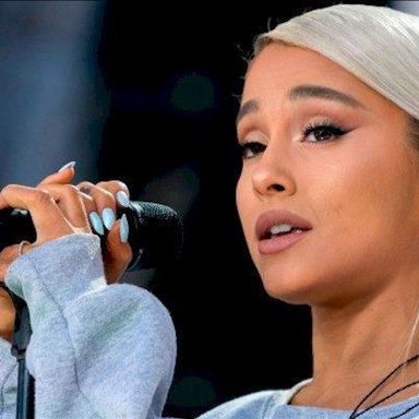 Ariana Grande photo 296