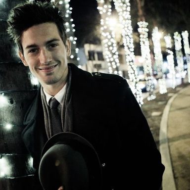 Asher Monroe photo 16