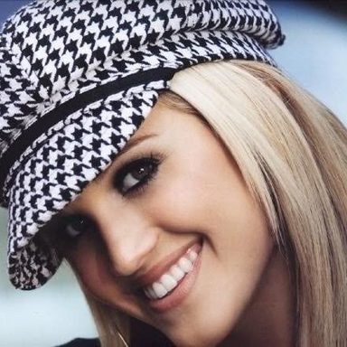 Ashley Roberts photo 13